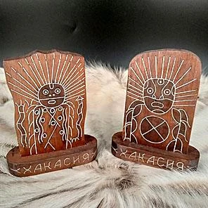 МЕНГИРЫ ИЗ ДЕРЕВА