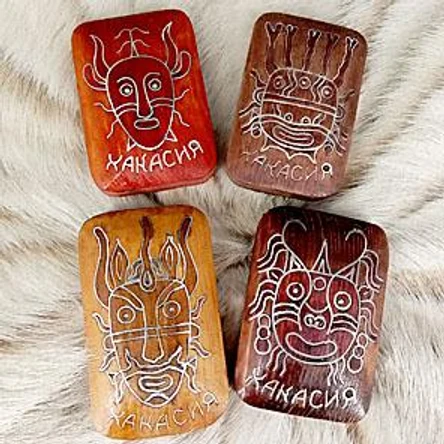 МАГНИТ «Личина».